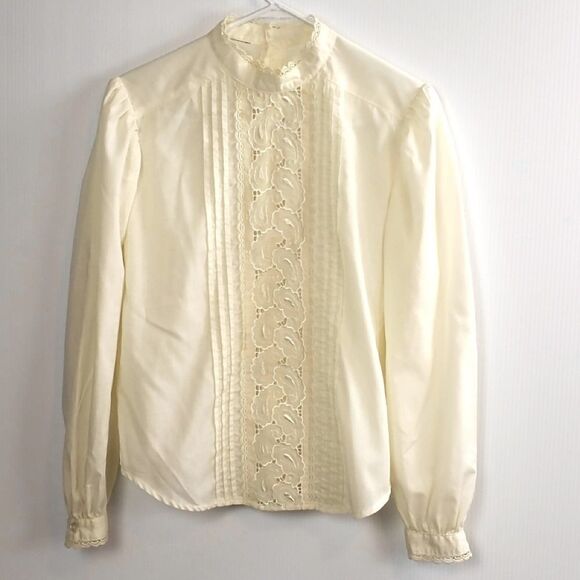 unbranded Tops - Vintage Unbranded women's Ivory Blouse